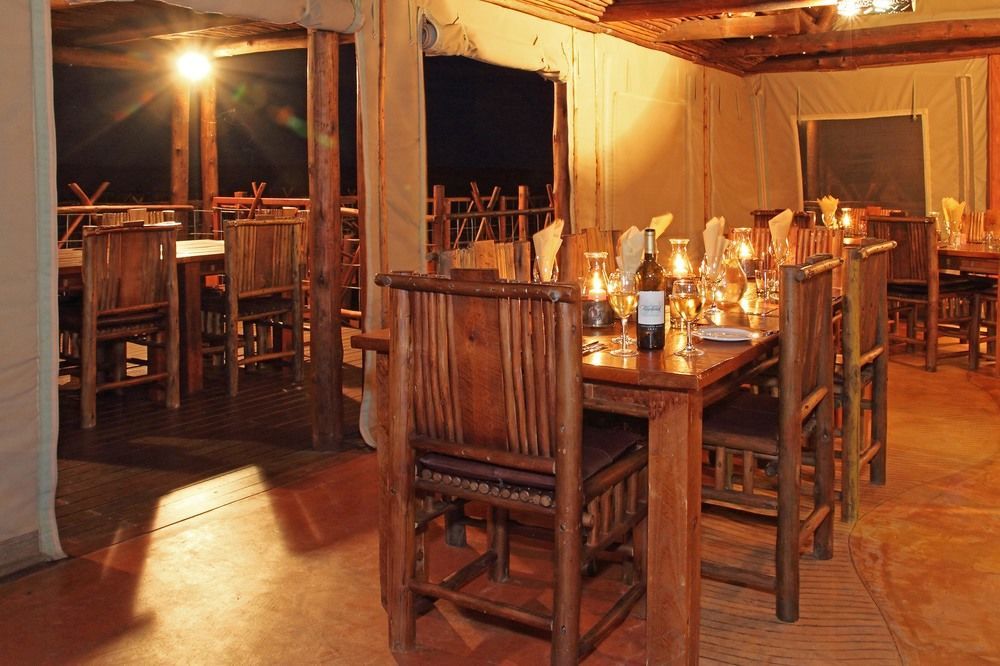 Xaus Lodge Twee Rivieren Dış mekan fotoğraf