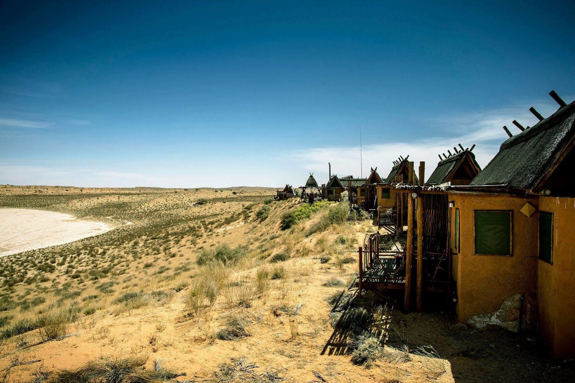 Xaus Lodge Twee Rivieren Dış mekan fotoğraf