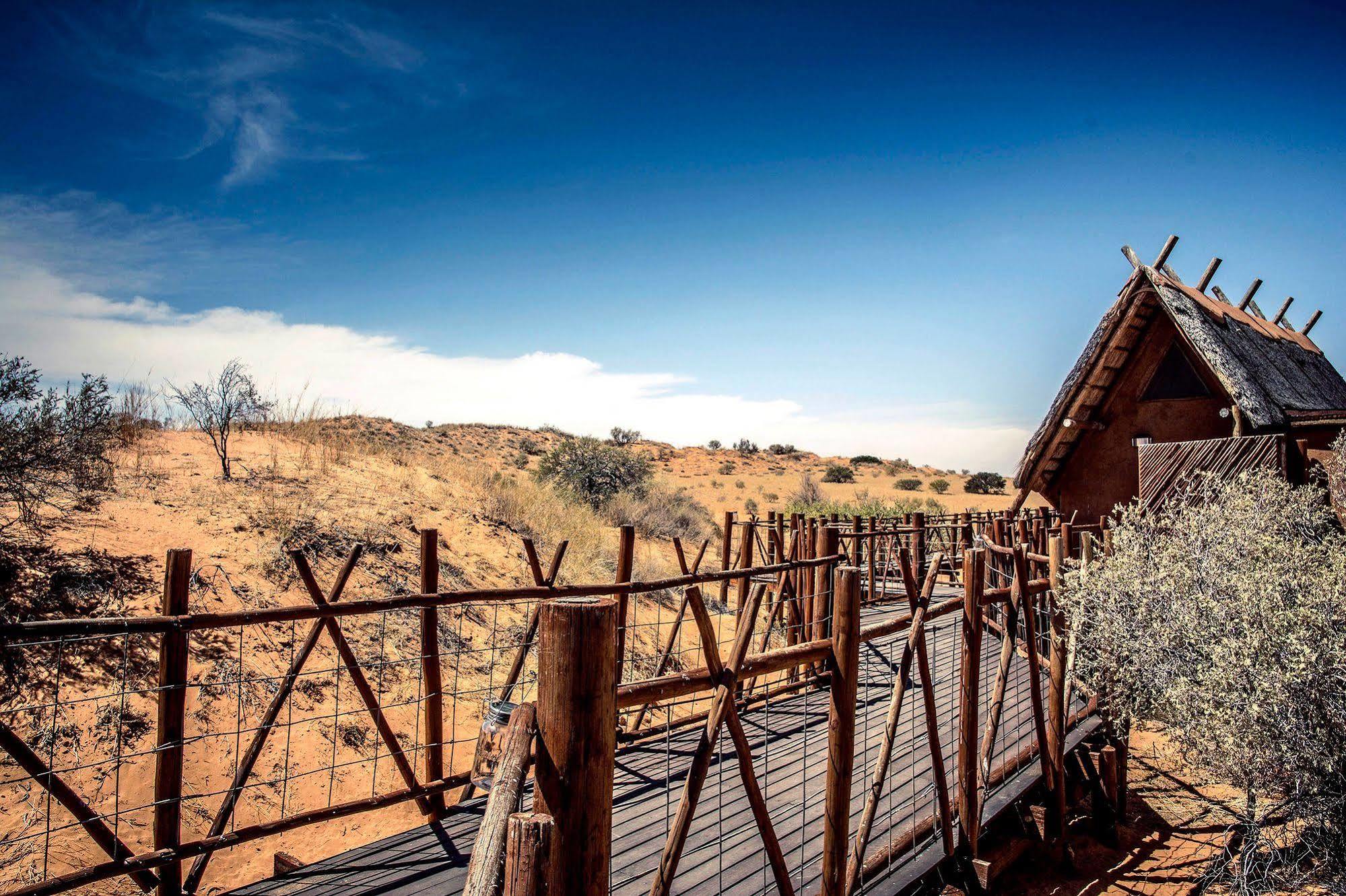 Xaus Lodge Twee Rivieren Dış mekan fotoğraf