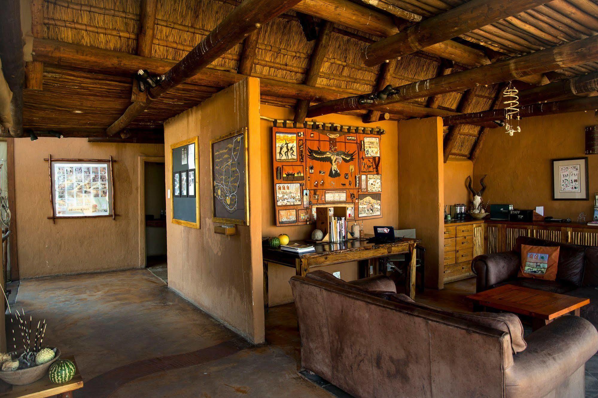 Xaus Lodge Twee Rivieren Dış mekan fotoğraf